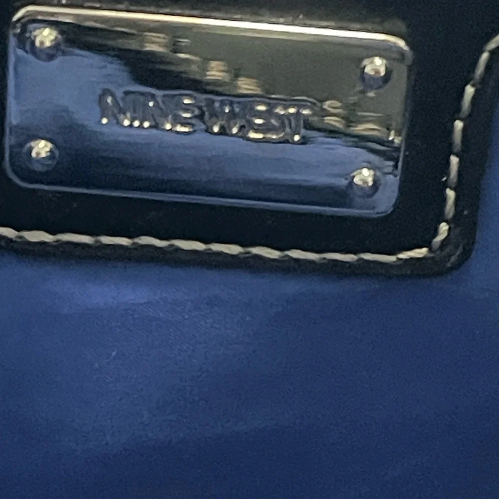 Nine West Bag Blue w/Cream and Black Striped Nautical Shoulder.Color blue inside - Picture 4 of 8